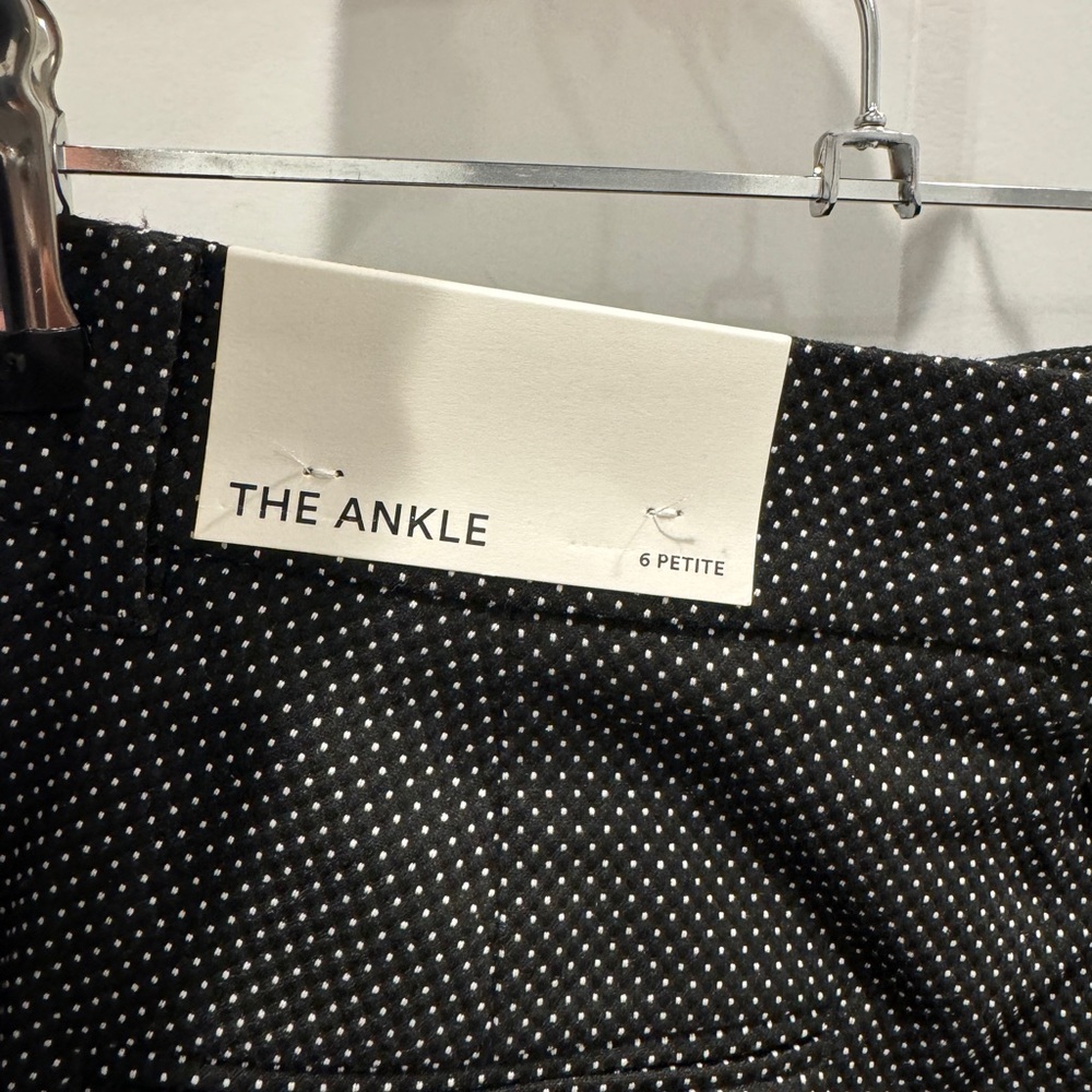 Ann Taylor ankle polka dot pant size 6 petite